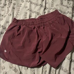 LULULEMON HOTTY HOT 4” SZ 10